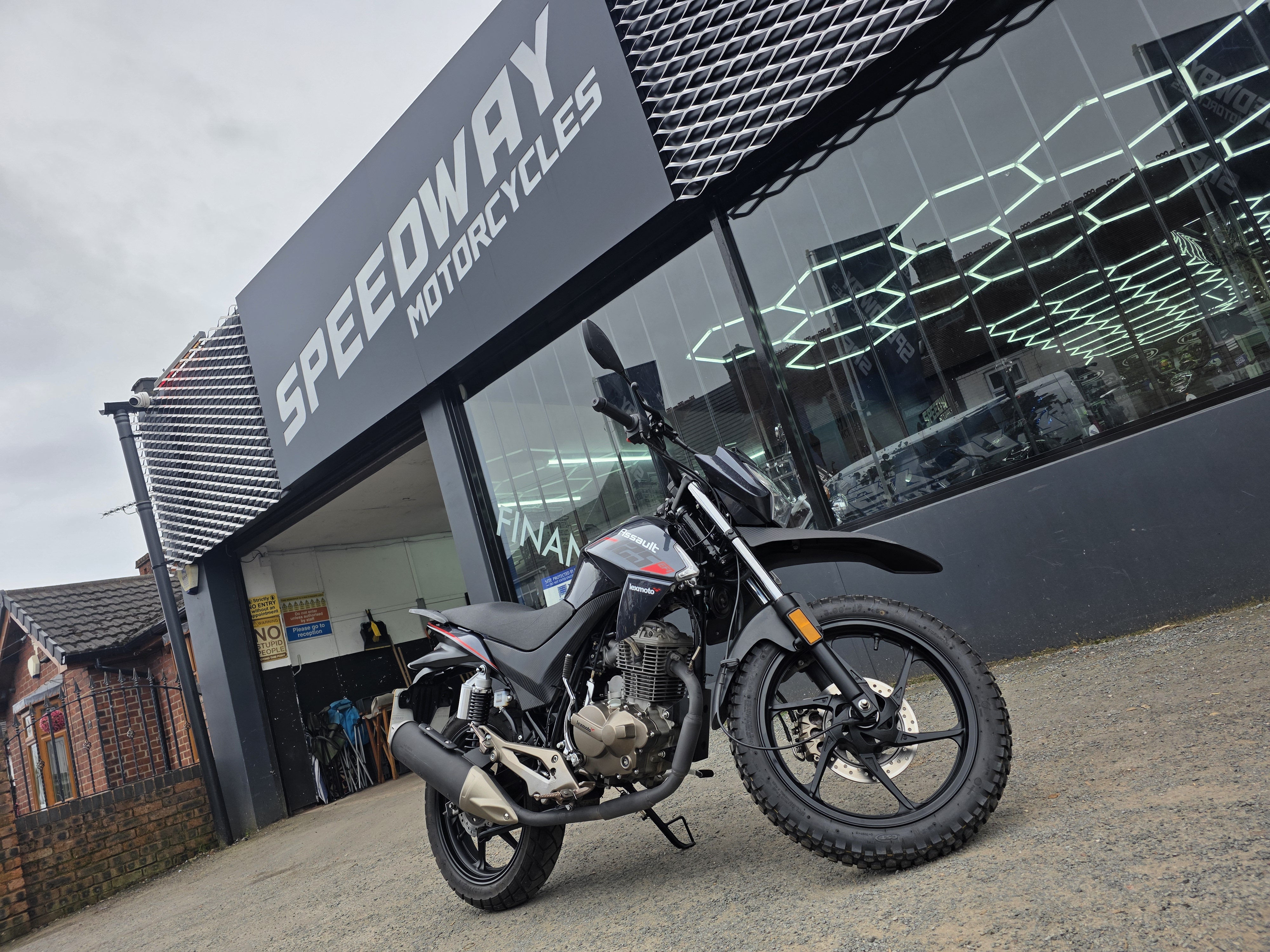 LEXMOTO assault 125cc